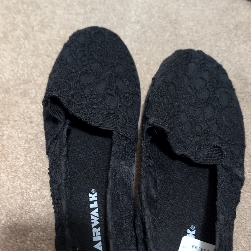 Airwalk Women's Black Lace Flats